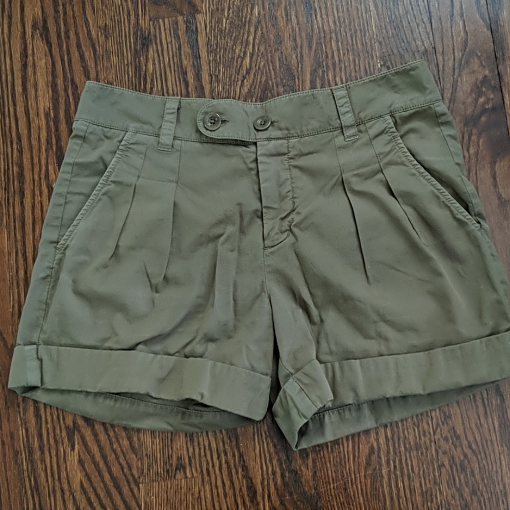 Vince olive shorts